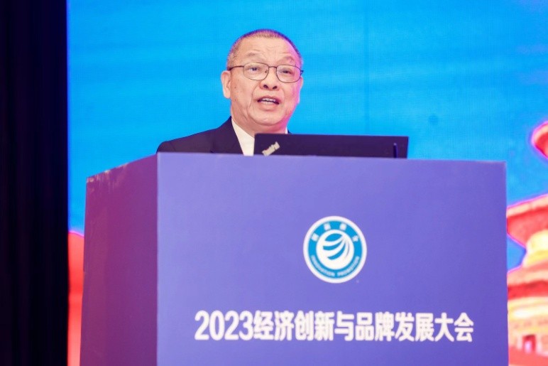 廖望荣获2023中国数字经济高质量发展十大领军人物大奖
