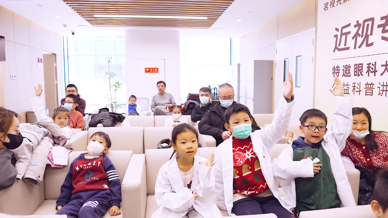 “心里有爱，眼中有光”  知心家庭学校“点亮未来”亲子健康社区公益教育项目在京启动